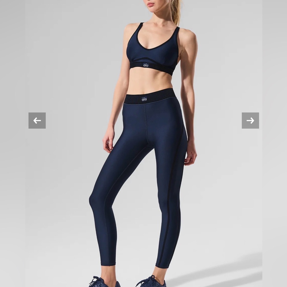ALO Yoga Navy Airlift Line up Bra and Airlift High-Waist 7/8 Leggings Set (New)